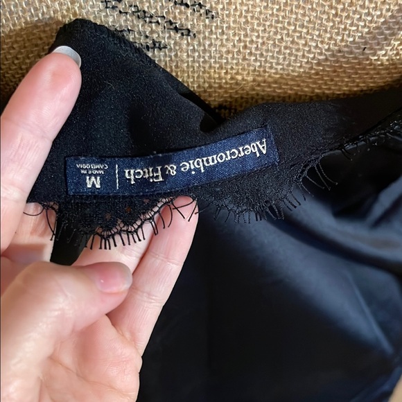Abercrombie & Fitch Black Lace Relaxed Camisole - Picture 5 of 5
